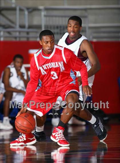 Thumbnail 1 in Christian Life Center vs. Antonian Prep (Metroplex Thanksgiving Hoopfest) photogallery.