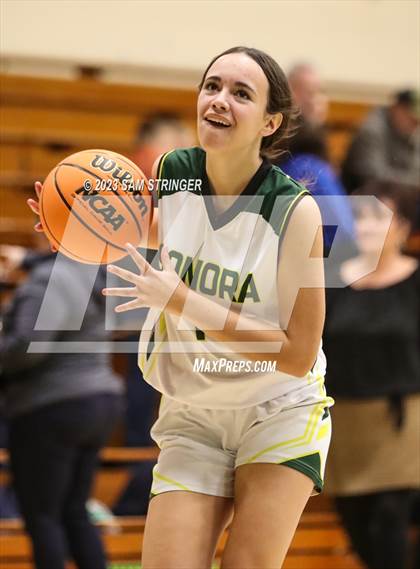Thumbnail 1 in Gregori @ Sonora photogallery.