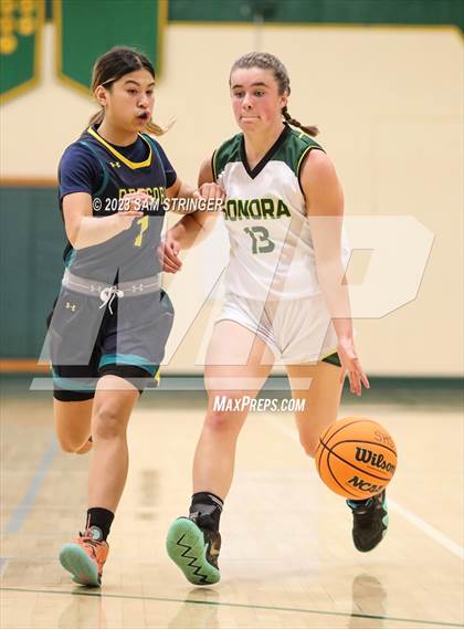 Thumbnail 2 in Gregori @ Sonora photogallery.