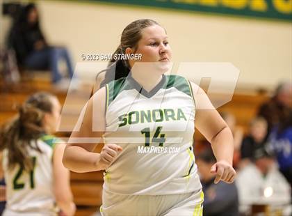 Thumbnail 1 in Gregori @ Sonora photogallery.