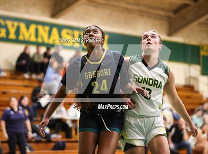 Thumbnail 2 in Gregori @ Sonora photogallery.