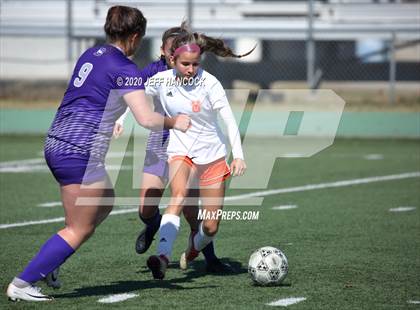 Thumbnail 2 in Boerne vs United  (Southwest ISD Tournament) photogallery.