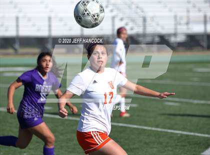 Thumbnail 3 in Boerne vs United  (Southwest ISD Tournament) photogallery.