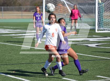 Thumbnail 2 in Boerne vs United  (Southwest ISD Tournament) photogallery.