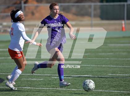 Thumbnail 1 in Boerne vs United  (Southwest ISD Tournament) photogallery.