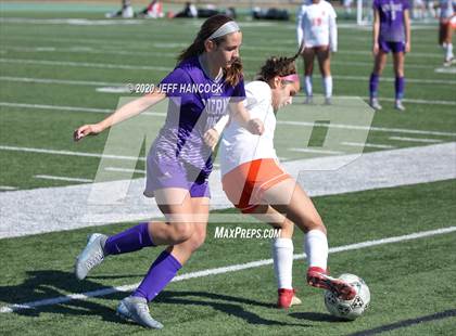Thumbnail 2 in Boerne vs United  (Southwest ISD Tournament) photogallery.