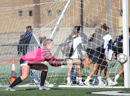 Thumbnail 2 in Boerne vs United  (Southwest ISD Tournament) photogallery.