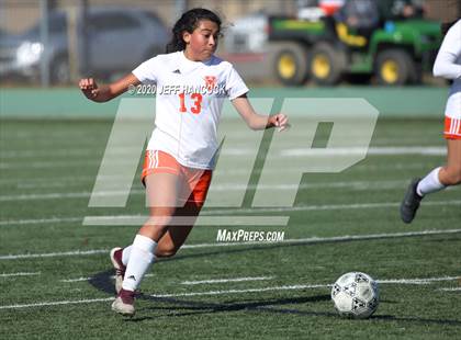 Thumbnail 3 in Boerne vs United  (Southwest ISD Tournament) photogallery.