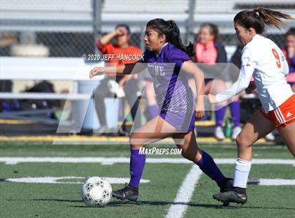 Thumbnail 3 in Boerne vs United  (Southwest ISD Tournament) photogallery.