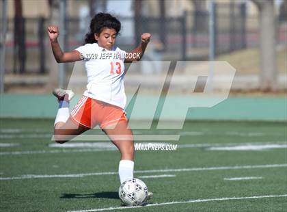 Thumbnail 2 in Boerne vs United  (Southwest ISD Tournament) photogallery.