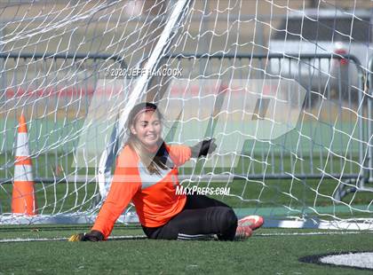 Thumbnail 2 in Boerne vs United  (Southwest ISD Tournament) photogallery.
