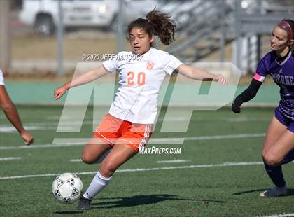Thumbnail 3 in Boerne vs United  (Southwest ISD Tournament) photogallery.