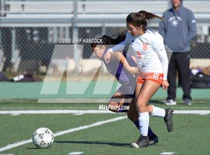 Thumbnail 1 in Boerne vs United  (Southwest ISD Tournament) photogallery.