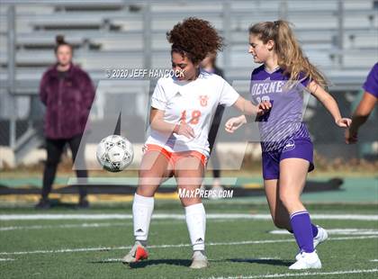 Thumbnail 2 in Boerne vs United  (Southwest ISD Tournament) photogallery.
