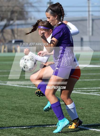 Thumbnail 1 in Boerne vs United  (Southwest ISD Tournament) photogallery.