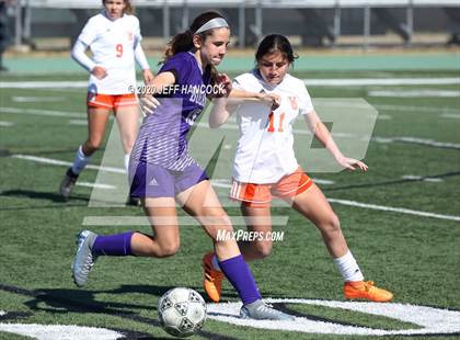 Thumbnail 1 in Boerne vs United  (Southwest ISD Tournament) photogallery.