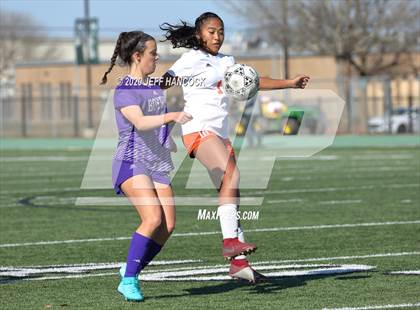 Thumbnail 2 in Boerne vs United  (Southwest ISD Tournament) photogallery.