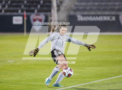 Thumbnail 3 in Jefferson Academy vs Kent Denver (CHSAA 3A Final) photogallery.