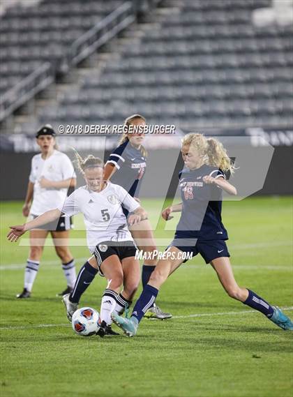 Thumbnail 2 in Jefferson Academy vs Kent Denver (CHSAA 3A Final) photogallery.