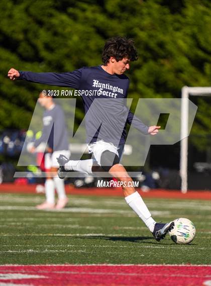 Thumbnail 1 in Huntington vs Smithtown West (Section XI Class AA Final) photogallery.