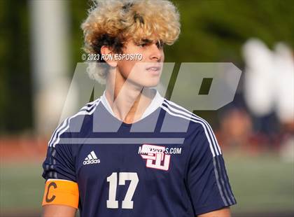Thumbnail 2 in Huntington vs Smithtown West (Section XI Class AA Final) photogallery.