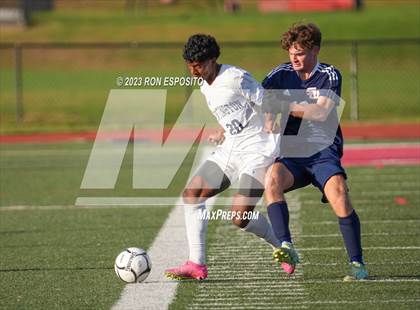 Thumbnail 2 in Huntington vs Smithtown West (Section XI Class AA Final) photogallery.