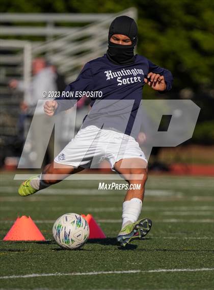 Thumbnail 2 in Huntington vs Smithtown West (Section XI Class AA Final) photogallery.