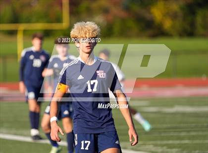Thumbnail 3 in Huntington vs Smithtown West (Section XI Class AA Final) photogallery.
