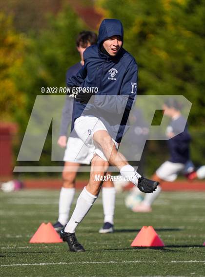 Thumbnail 2 in Huntington vs Smithtown West (Section XI Class AA Final) photogallery.