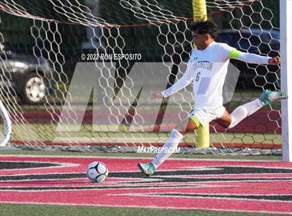 Thumbnail 3 in Huntington vs Smithtown West (Section XI Class AA Final) photogallery.