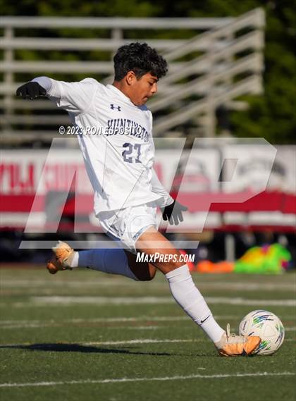 Thumbnail 3 in Huntington vs Smithtown West (Section XI Class AA Final) photogallery.