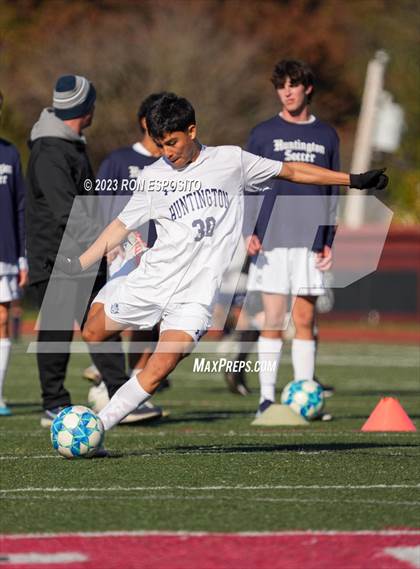 Thumbnail 3 in Huntington vs Smithtown West (Section XI Class AA Final) photogallery.