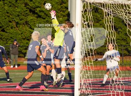 Thumbnail 3 in Huntington vs Smithtown West (Section XI Class AA Final) photogallery.