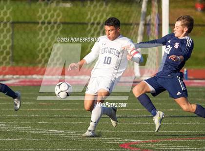 Thumbnail 2 in Huntington vs Smithtown West (Section XI Class AA Final) photogallery.