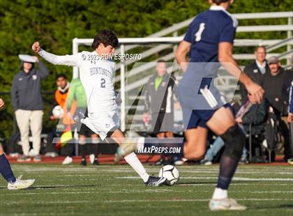 Thumbnail 2 in Huntington vs Smithtown West (Section XI Class AA Final) photogallery.