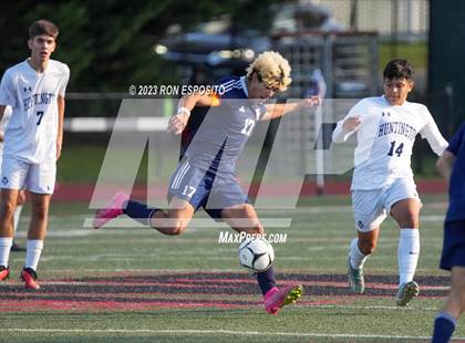 Thumbnail 1 in Huntington vs Smithtown West (Section XI Class AA Final) photogallery.