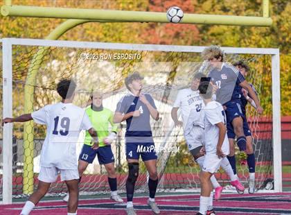 Thumbnail 3 in Huntington vs Smithtown West (Section XI Class AA Final) photogallery.