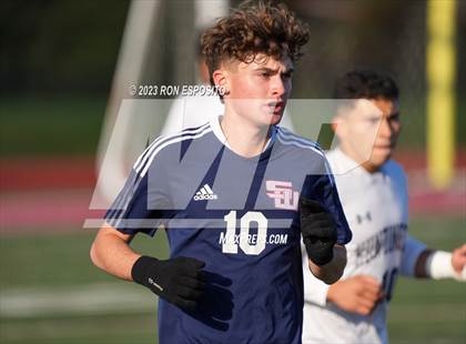 Thumbnail 3 in Huntington vs Smithtown West (Section XI Class AA Final) photogallery.