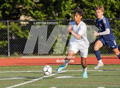 Thumbnail 1 in Huntington vs Smithtown West (Section XI Class AA Final) photogallery.