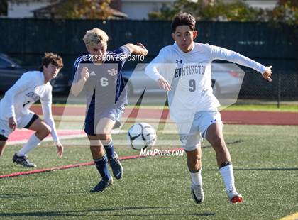 Thumbnail 1 in Huntington vs Smithtown West (Section XI Class AA Final) photogallery.