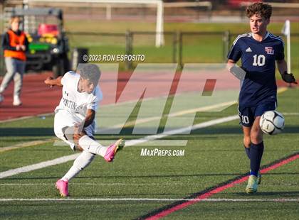 Thumbnail 3 in Huntington vs Smithtown West (Section XI Class AA Final) photogallery.