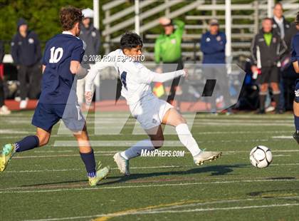 Thumbnail 1 in Huntington vs Smithtown West (Section XI Class AA Final) photogallery.