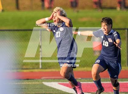 Thumbnail 2 in Huntington vs Smithtown West (Section XI Class AA Final) photogallery.