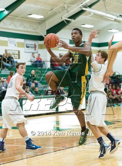 Thumbnail 1 in Fairless vs. John Hay (LeBron James Classic) photogallery.