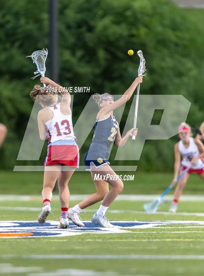 Thumbnail 1 in University School of Milwaukee vs Arrowhead Red (WLF Final) photogallery.