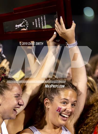 Thumbnail 3 in University School of Milwaukee vs Arrowhead Red (WLF Final) photogallery.