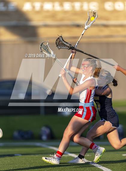 Thumbnail 2 in University School of Milwaukee vs Arrowhead Red (WLF Final) photogallery.
