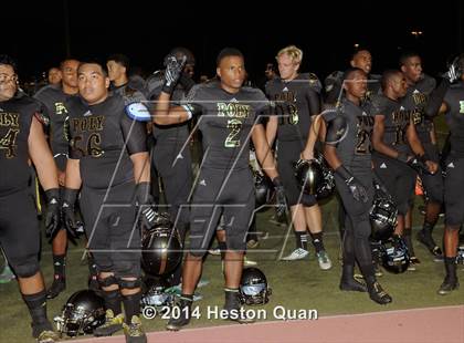 Thumbnail 3 in Poly vs Narbonne  photogallery.