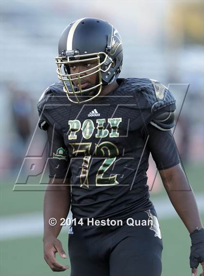 Thumbnail 1 in Poly vs Narbonne  photogallery.