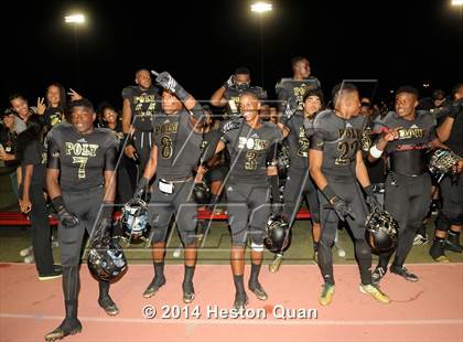Thumbnail 2 in Poly vs Narbonne  photogallery.